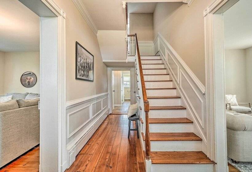 Upscale Country Home W/ Fire Pit In Taneytown!