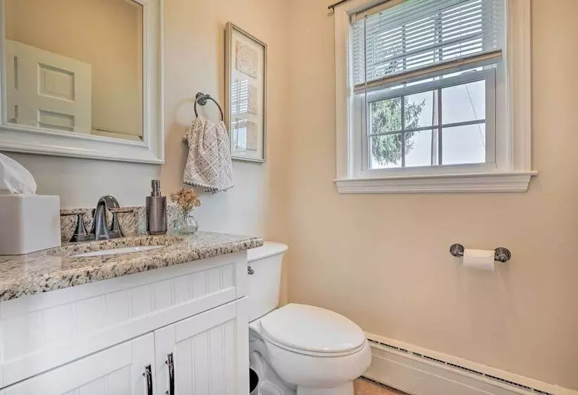 Upscale Country Home W/ Fire Pit In Taneytown!