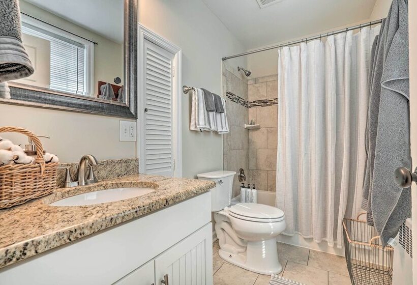 Upscale Country Home W/ Fire Pit In Taneytown!