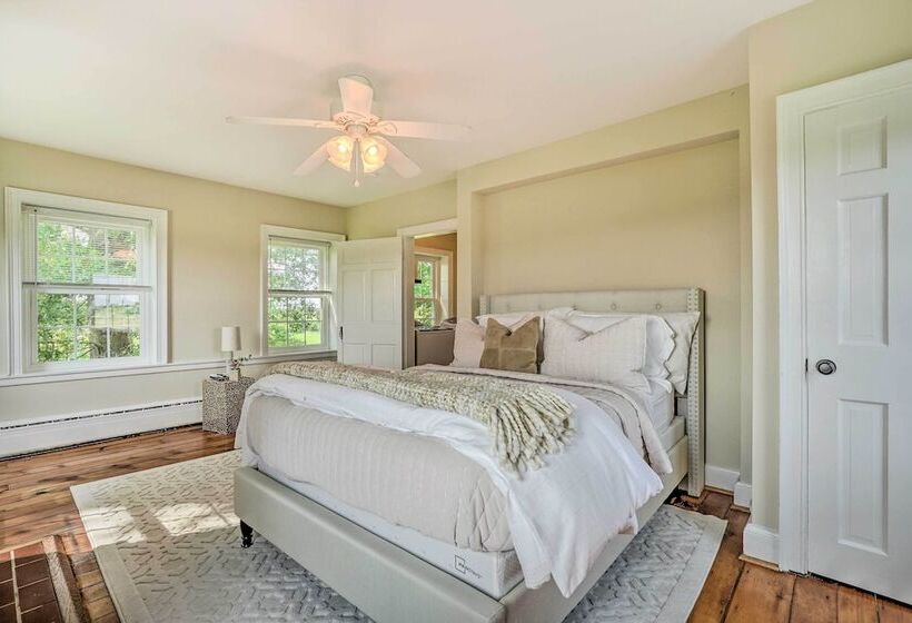 Upscale Country Home W/ Fire Pit In Taneytown!