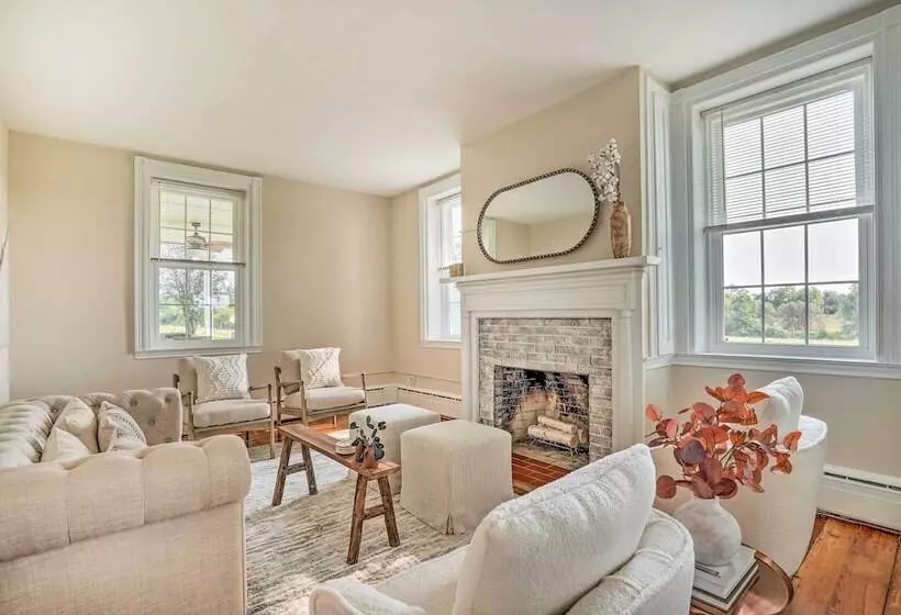 Upscale Country Home W/ Fire Pit In Taneytown!