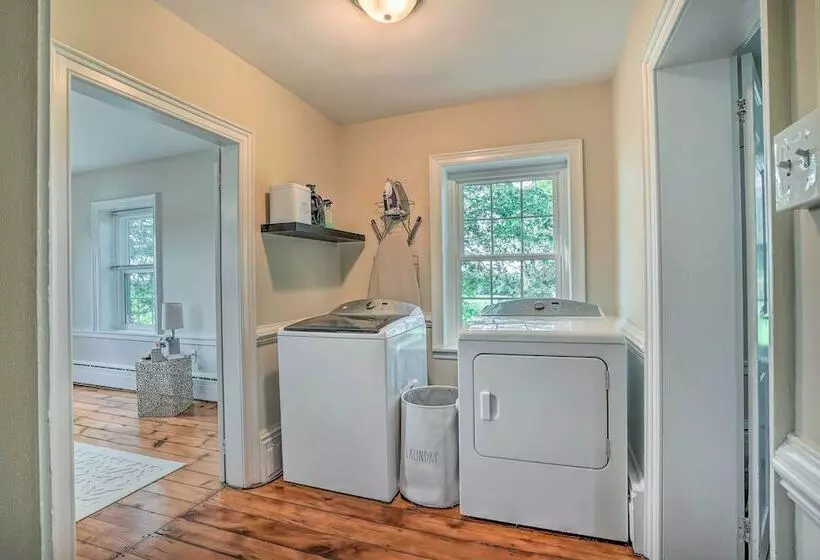 Upscale Country Home W/ Fire Pit In Taneytown!