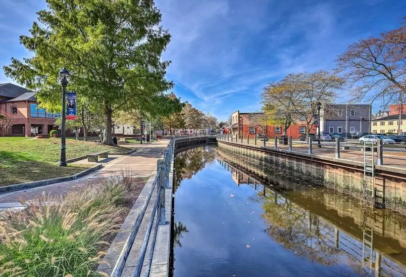 Vibrant Milford Home W/ Boat Dock & Patio!