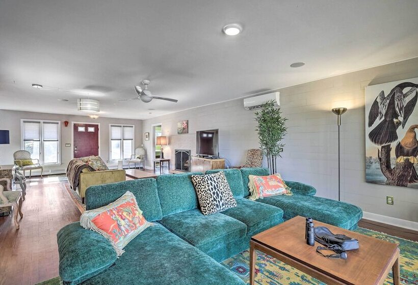 Vibrant Milford Home W/ Boat Dock & Patio!