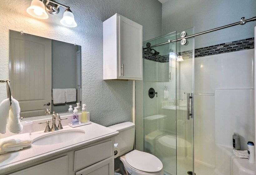 Oceanfront Freeport House W/ Private Beach!