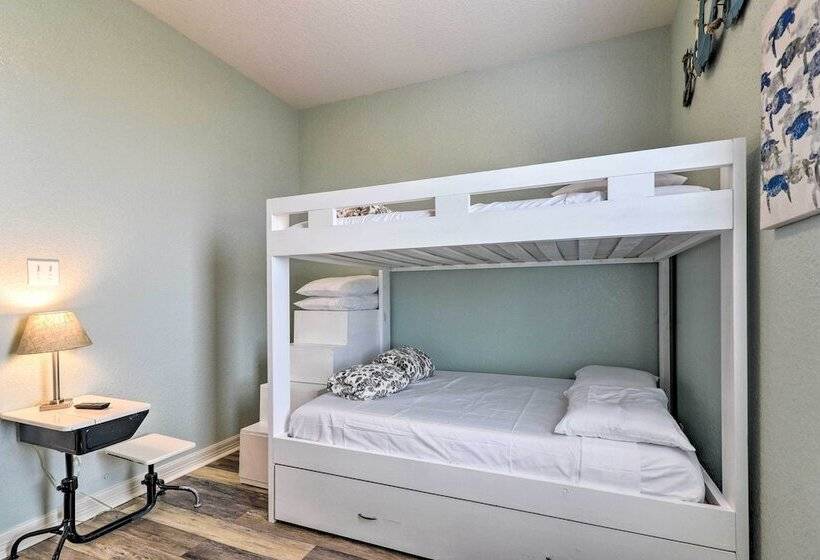 Oceanfront Freeport House W/ Private Beach!