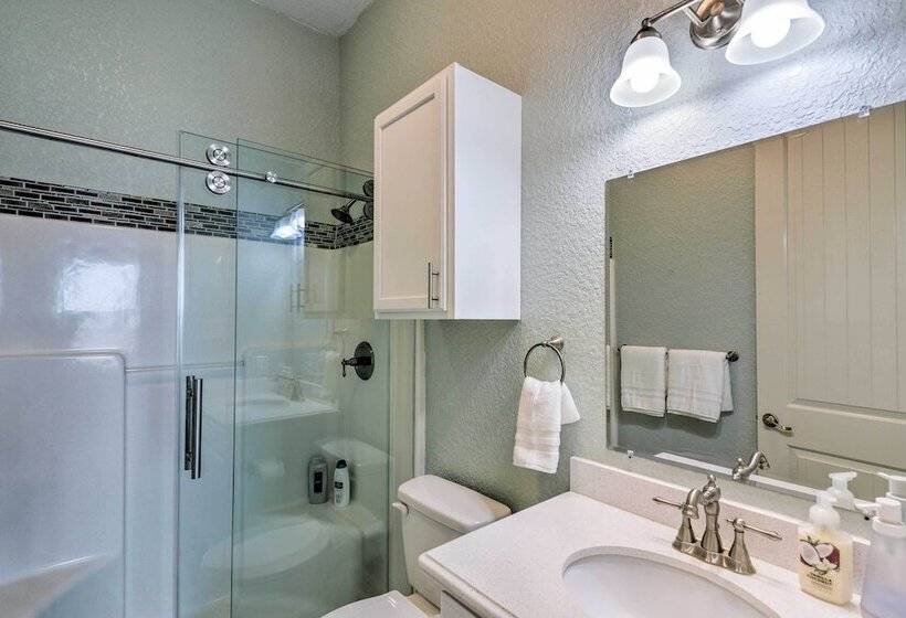 Oceanfront Freeport House W/ Private Beach!