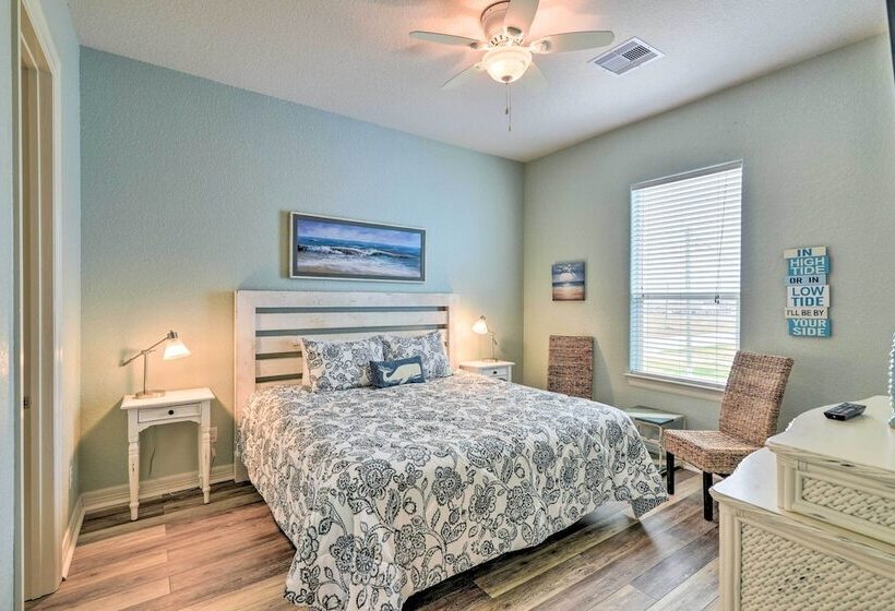 Oceanfront Freeport House W/ Private Beach!