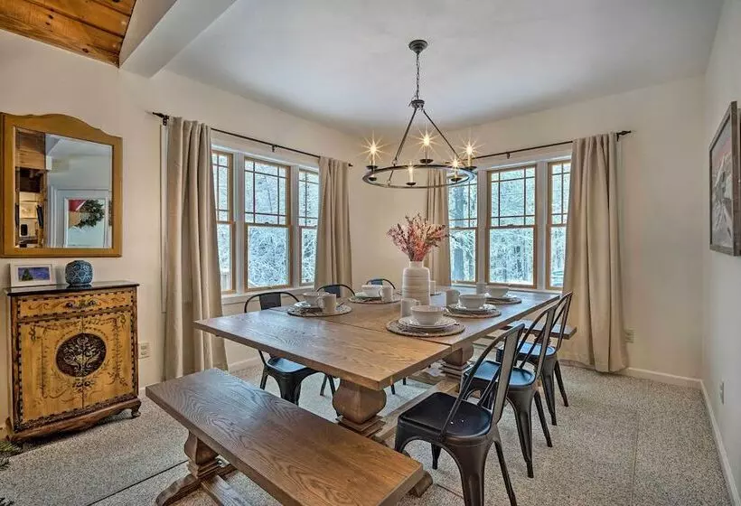 Wardsboro Family Home: 7 Mi To Mount Snow!