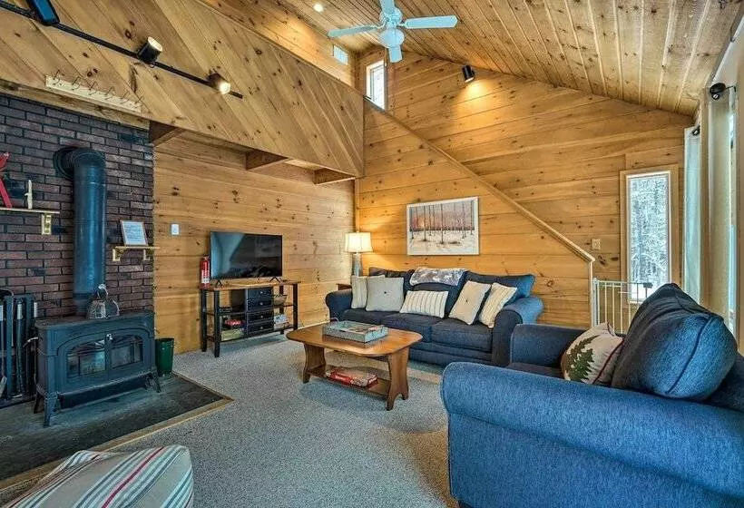 Wardsboro Family Home: 7 Mi To Mount Snow!