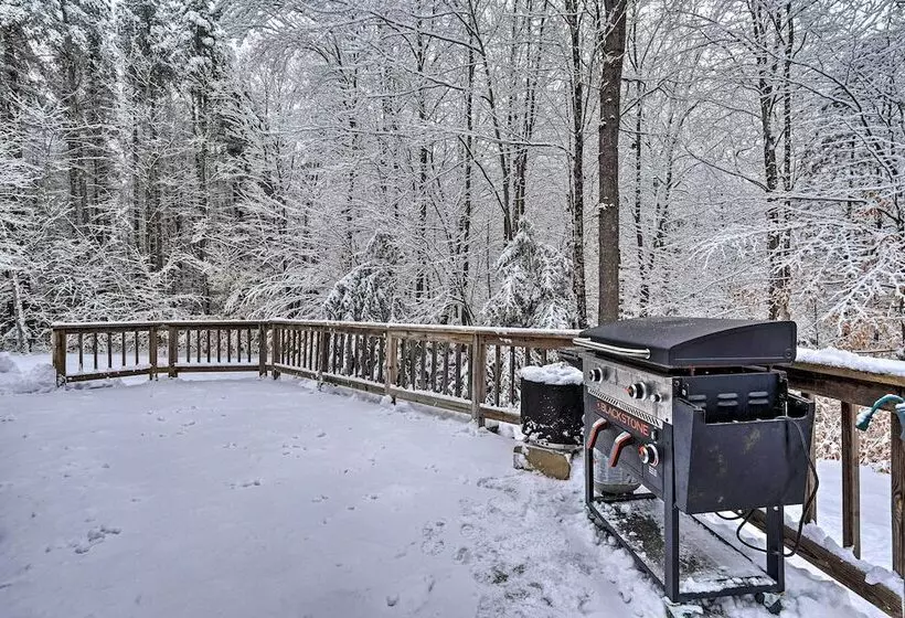 Wardsboro Family Home: 7 Mi To Mount Snow!