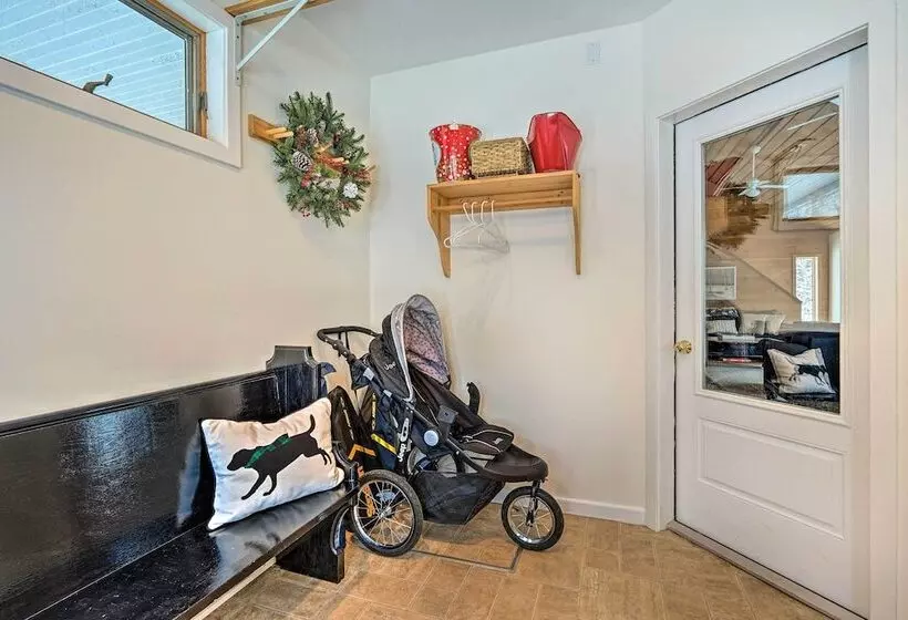 Wardsboro Family Home: 7 Mi To Mount Snow!