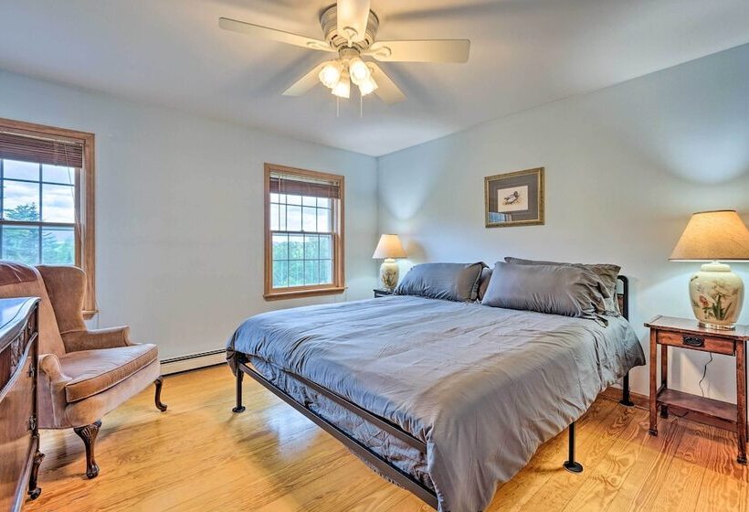 Wilmington Home On 18 Acres ~ 9 Mi To Skiing!