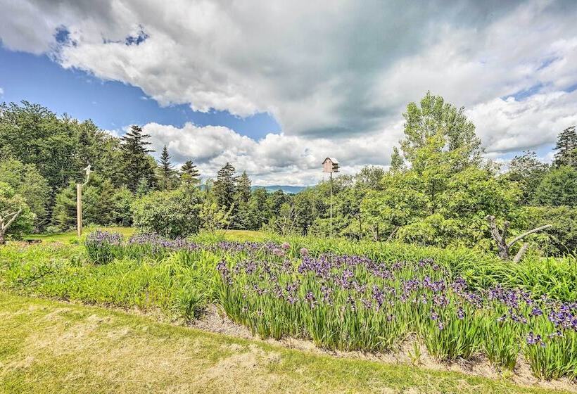 Wilmington Home On 18 Acres ~ 9 Mi To Skiing!