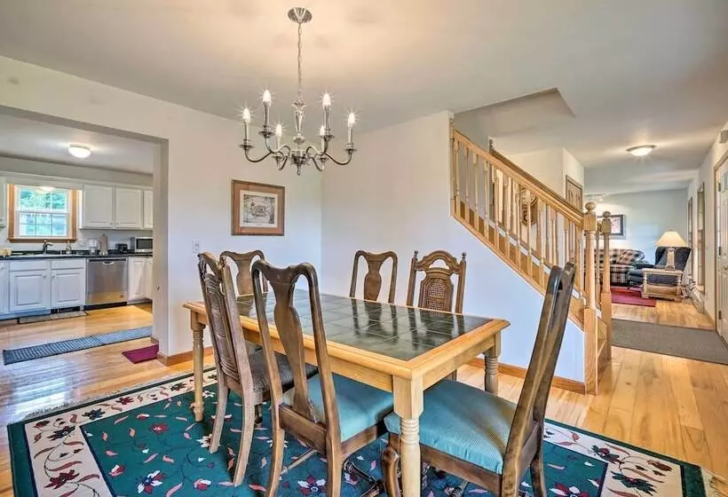 Wilmington Home On 18 Acres ~ 9 Mi To Skiing!