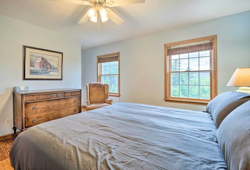 Wilmington Home On 18 Acres ~ 9 Mi To Skiing!