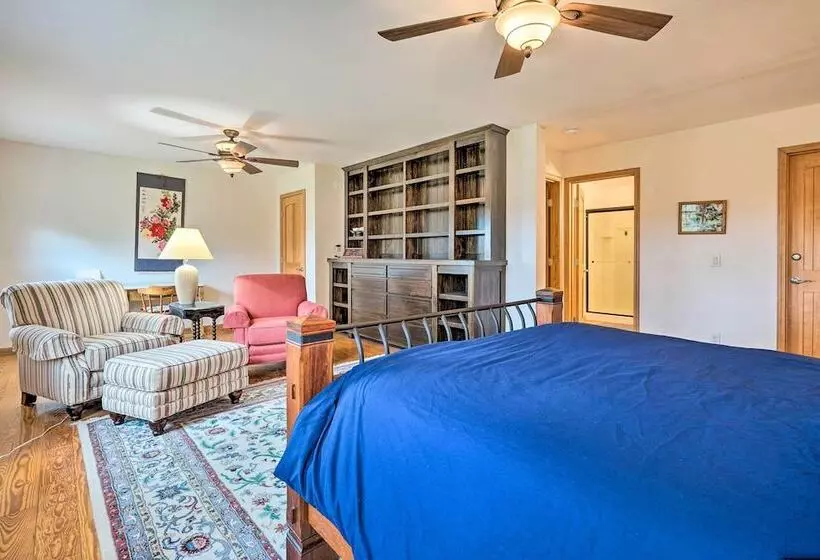 Wilmington Home On 18 Acres ~ 9 Mi To Skiing!