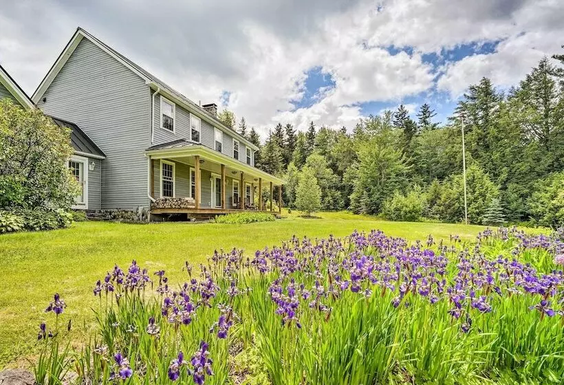 Wilmington Home On 18 Acres ~ 9 Mi To Skiing!