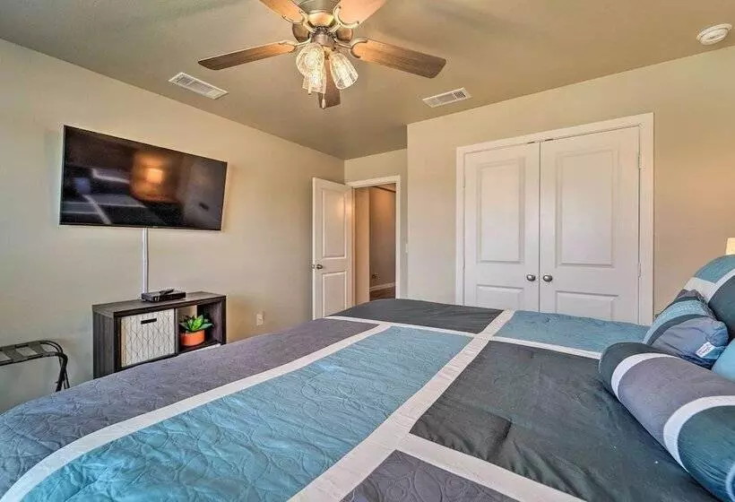 Wolfforth Home W/ Yard ~ 14 Mi To Lubbock