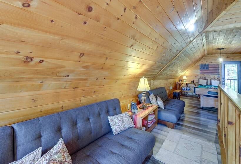 Above & Beyond Pigeon Forge Cabin W/ Prime Views!