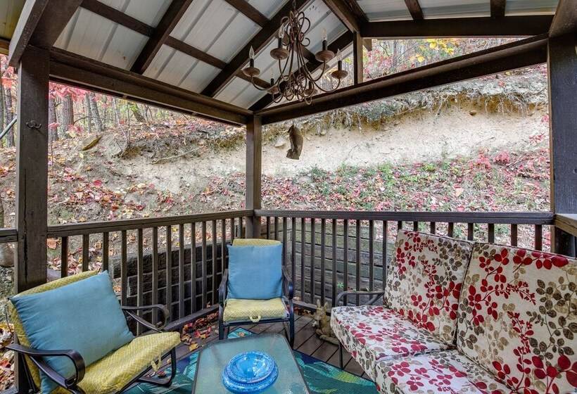 Above & Beyond Pigeon Forge Cabin W/ Prime Views!