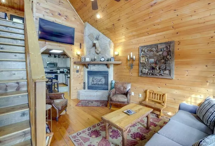 Above & Beyond Pigeon Forge Cabin W/ Prime Views!