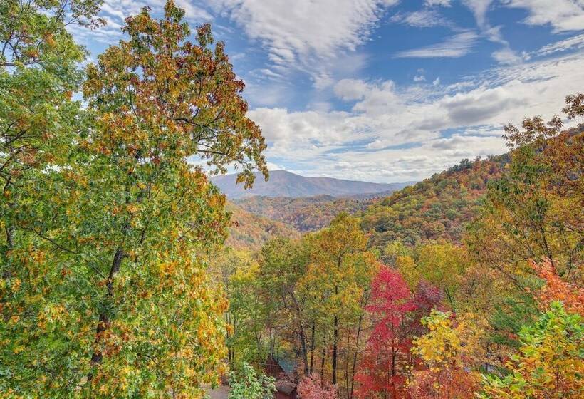 Above & Beyond Pigeon Forge Cabin W/ Prime Views!