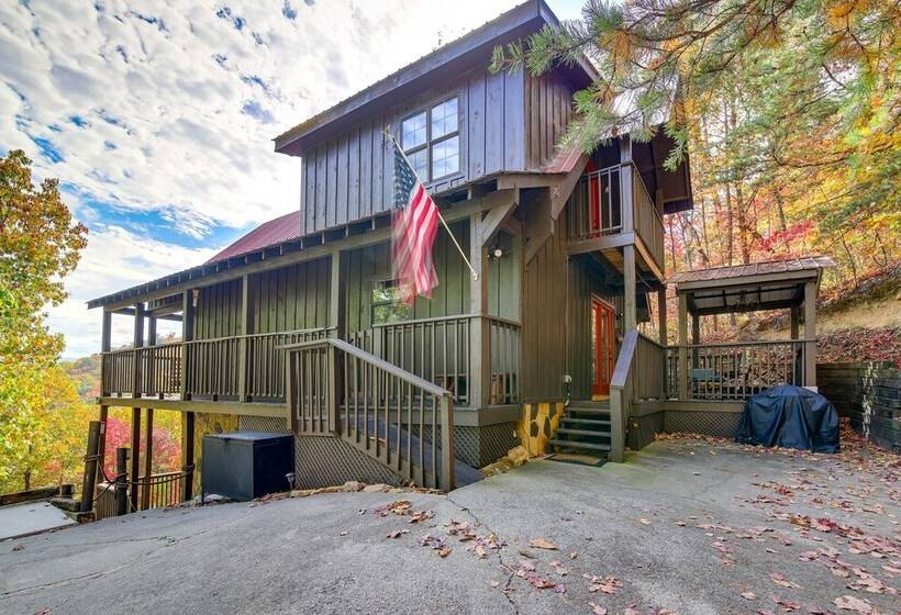 Above & Beyond Pigeon Forge Cabin W/ Prime Views!