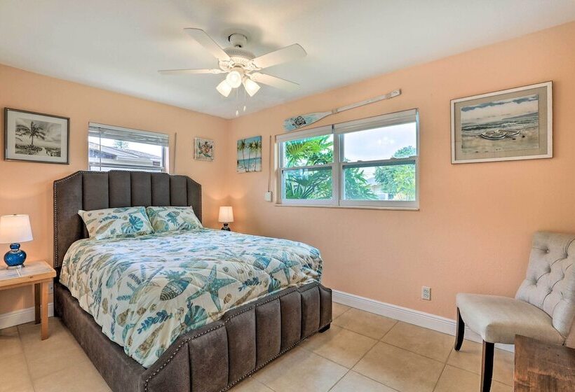 Bradenton Home W/ Beautiful Yard: 4 Mi To Downtown