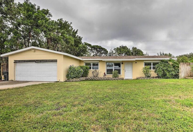 Bradenton Home W/ Beautiful Yard: 4 Mi To Downtown