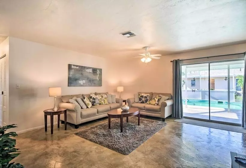 Breezy Marco Island Home W/ Pool   Walk To Beach!