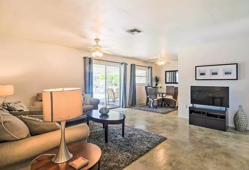 Breezy Marco Island Home W/ Pool   Walk To Beach!