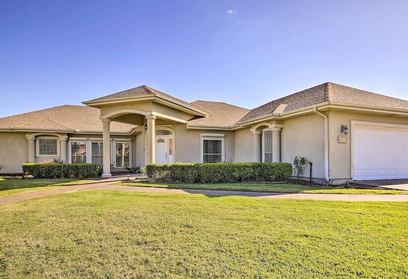 Bright Laguna Vista Home W/ Community Pool!