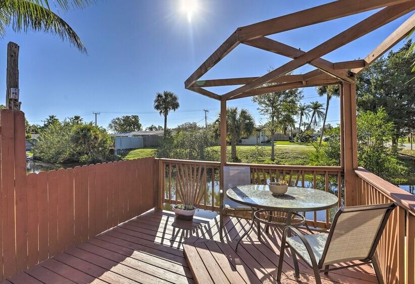 Canal Front Merritt Island Home W/ Deck + Grill!