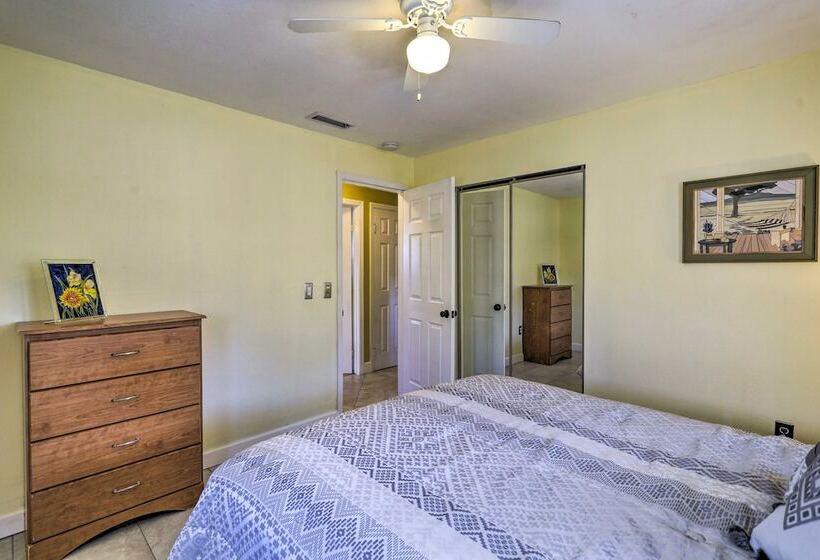 Canal Front Merritt Island Home W/ Deck + Grill!