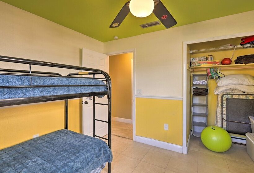 Canal Front Merritt Island Home W/ Deck + Grill!