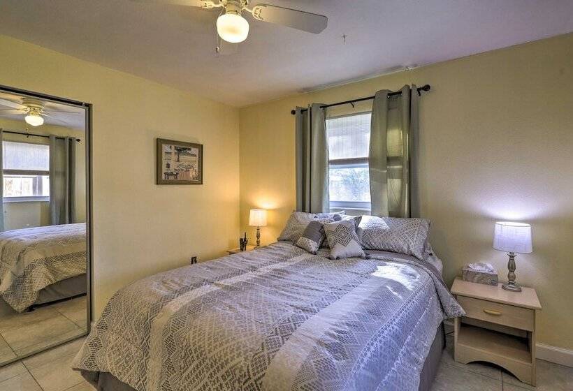 Canal Front Merritt Island Home W/ Deck + Grill!