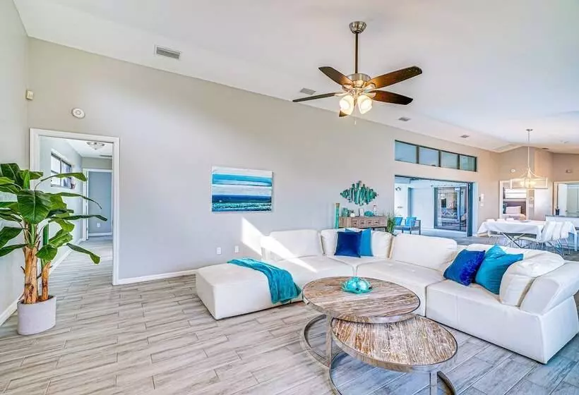 Cape Coral Home W/ Heated Pool, Dock & Gulf Access
