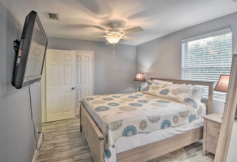 Ormond Beach Home W/ Screened Porch, Walk To Shore