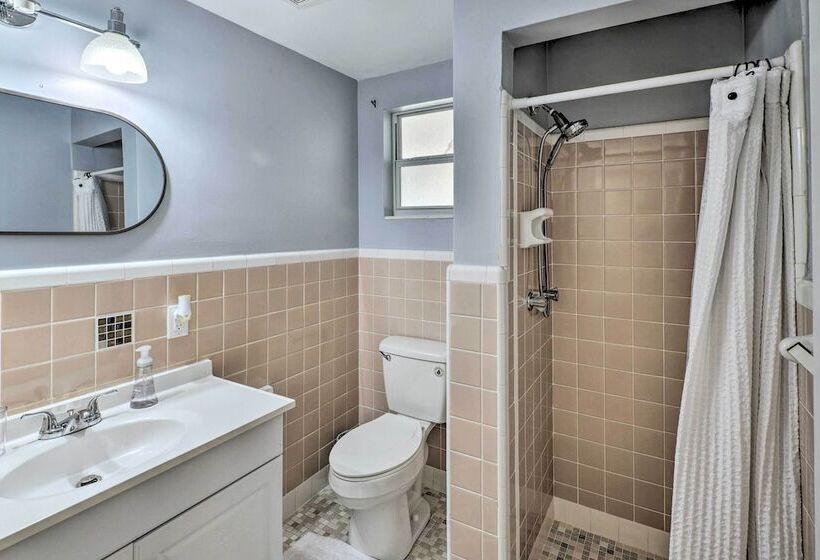 Ormond Beach Home W/ Screened Porch, Walk To Shore