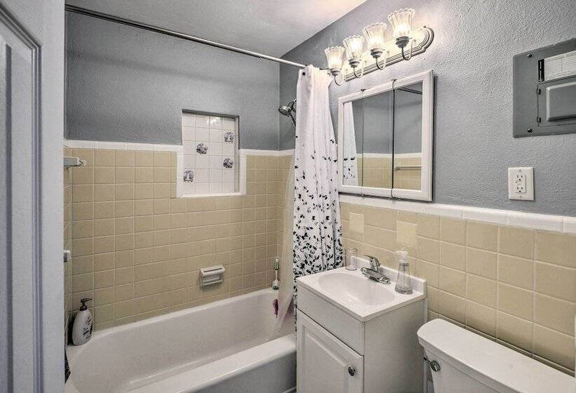 Ormond Beach Home W/ Screened Porch, Walk To Shore