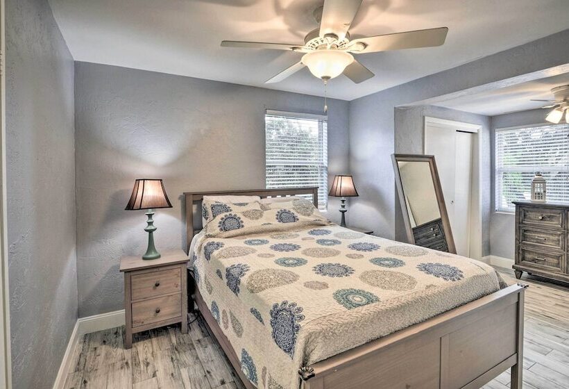 Ormond Beach Home W/ Screened Porch, Walk To Shore