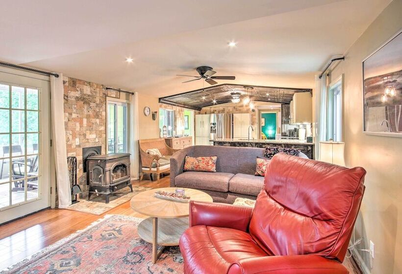 Cheery Swansea Home On Calmont Pond W/ Dock!