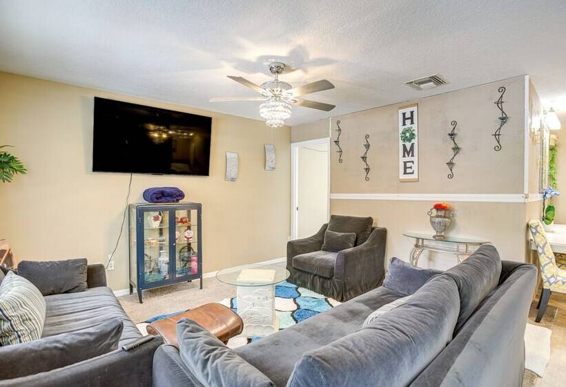 5 Mi To Beach: Family Friendly Home In Clearwater!