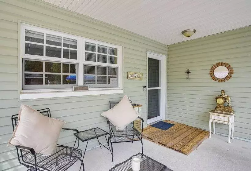 5 Mi To Beach: Family Friendly Home In Clearwater!