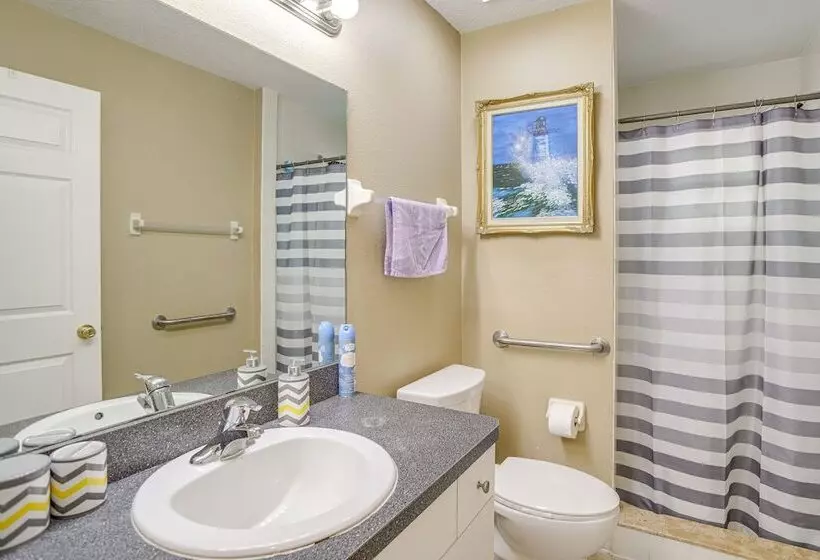 5 Mi To Beach: Family Friendly Home In Clearwater!