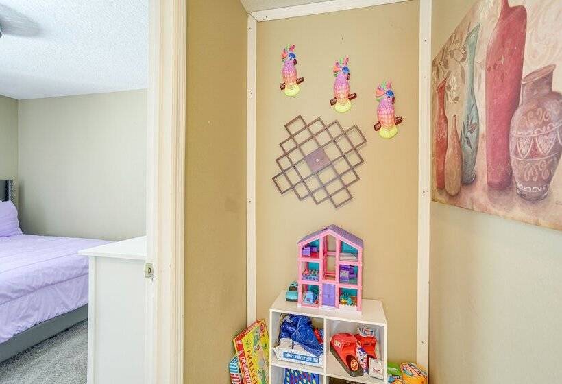 5 Mi To Beach: Family Friendly Home In Clearwater!