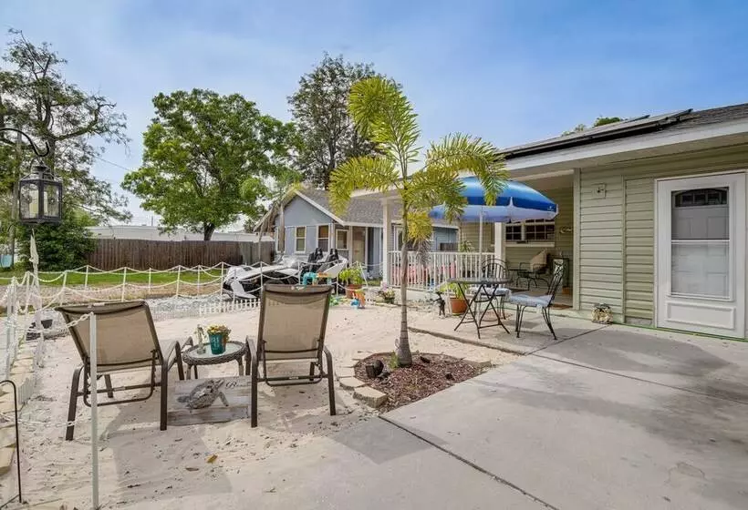 5 Mi To Beach: Family Friendly Home In Clearwater!