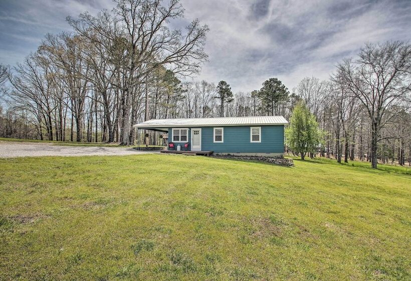 Cozy Hideaway Near Lake Ouachita & Hot Springs!