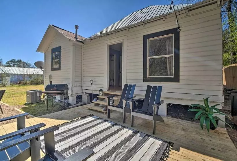 Cozy Livingston House W/ Fenced Yard + Patio!